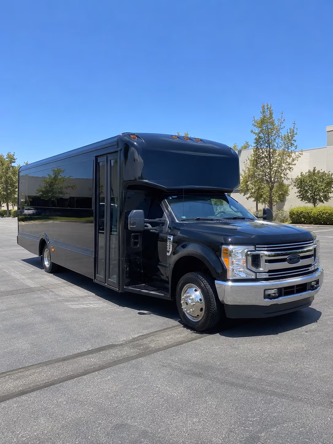 bachelorette and bachelor party buses for a pompano beach weekend