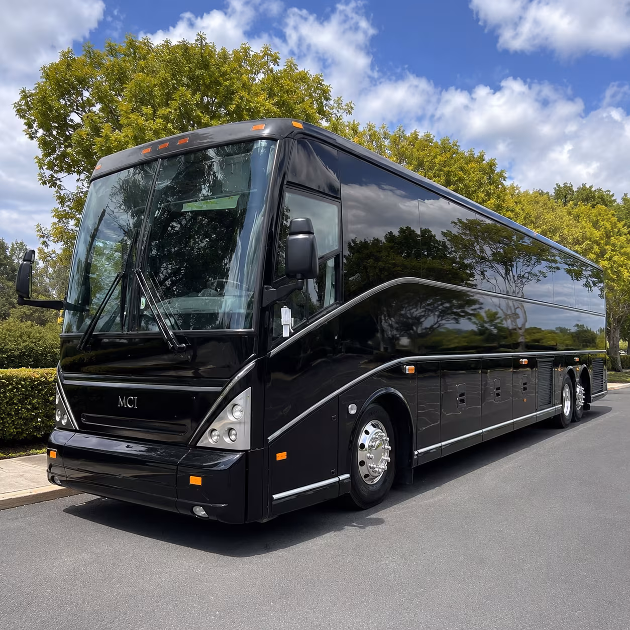 bus rentals for pompano beach youth group and student ministry events