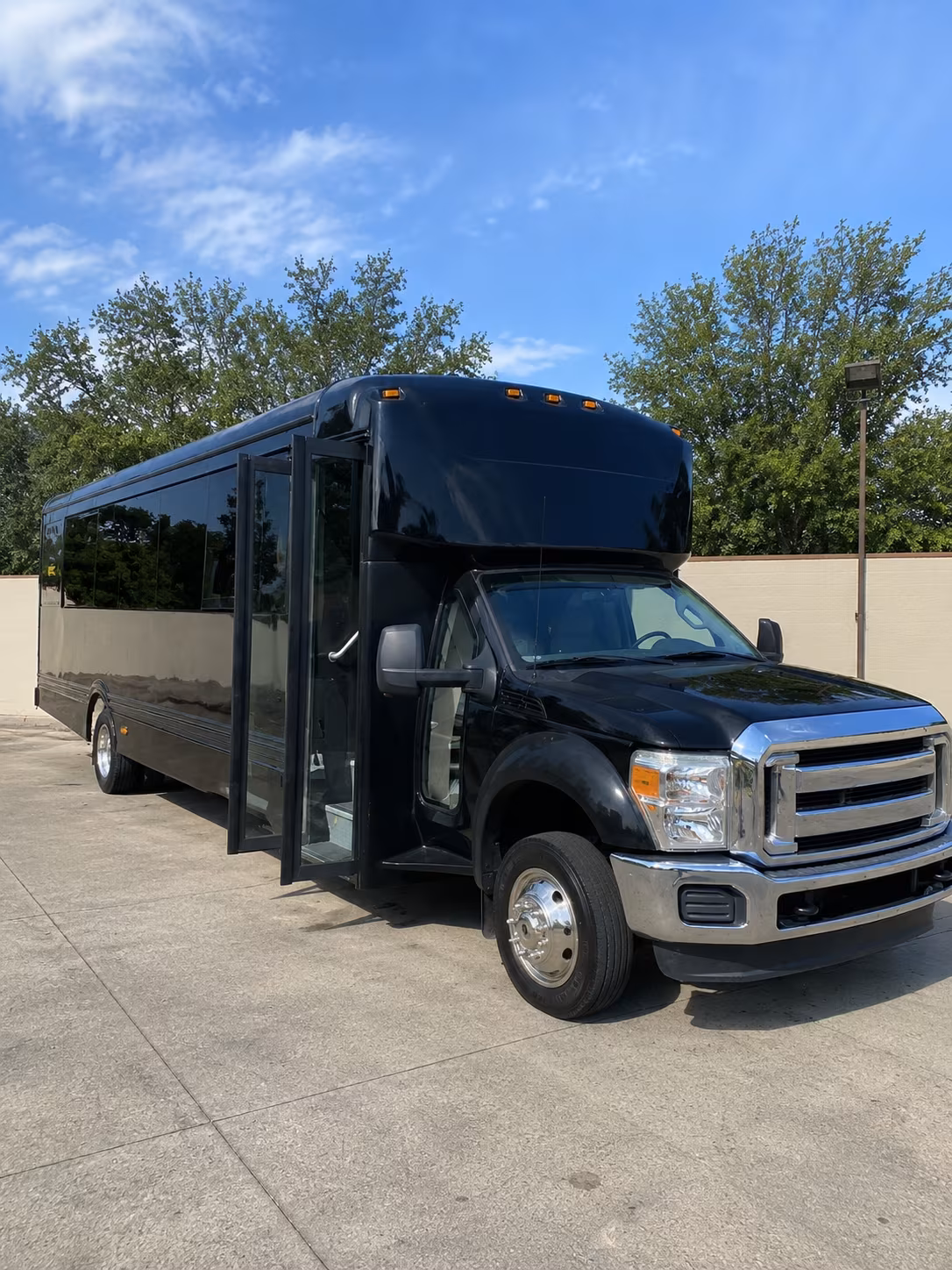 pompano beach 20 passenger party bus